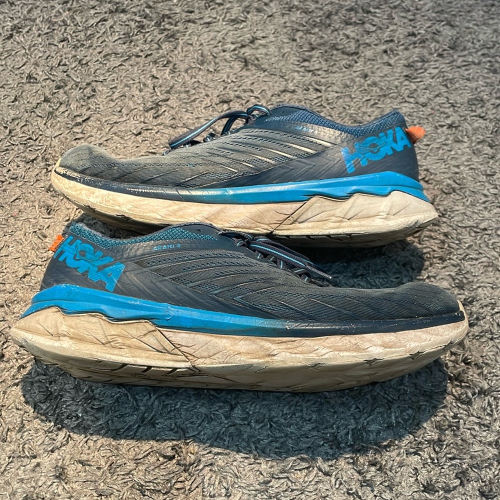 Hoka arahi 4